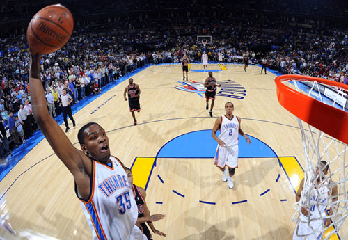 社交媒体上 社交媒体上